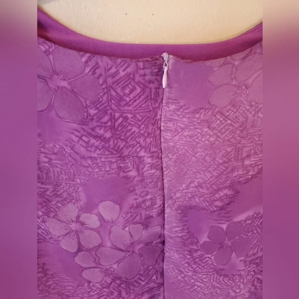 Formal lace Hawaiian purple dress - Picture 5 of 8